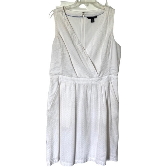 Tommy Hilfiger white eyelet dress with pockets crisscross neckline.Size 12. - Picture 1 of 4